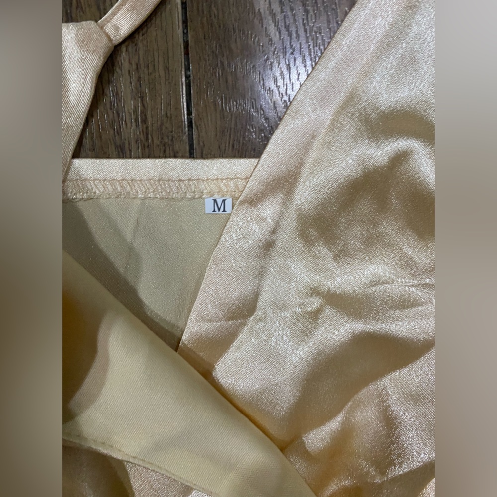 V neck satin romper - Picture 5 of 5